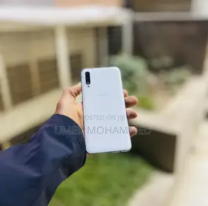 Samsung Galaxy A50 64 GB