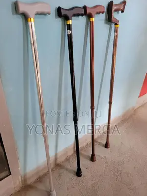 Photo - Cane安救walking Stick-Used as a Long-Term Aid for Stability Mobility