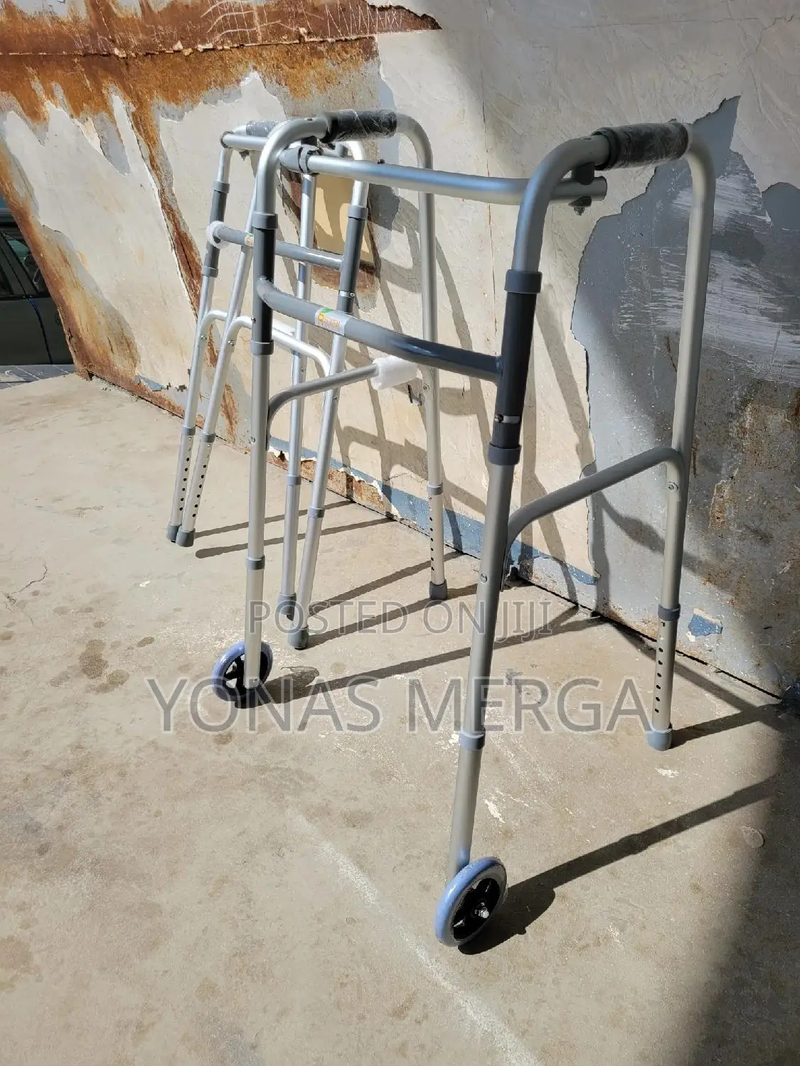Folding Walker With Wheels膩峈an Adult Walker凸煚walker Folds Up