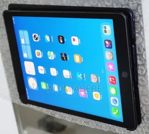 Photo - New Apple iPad 10.2 (2019) 128 GB