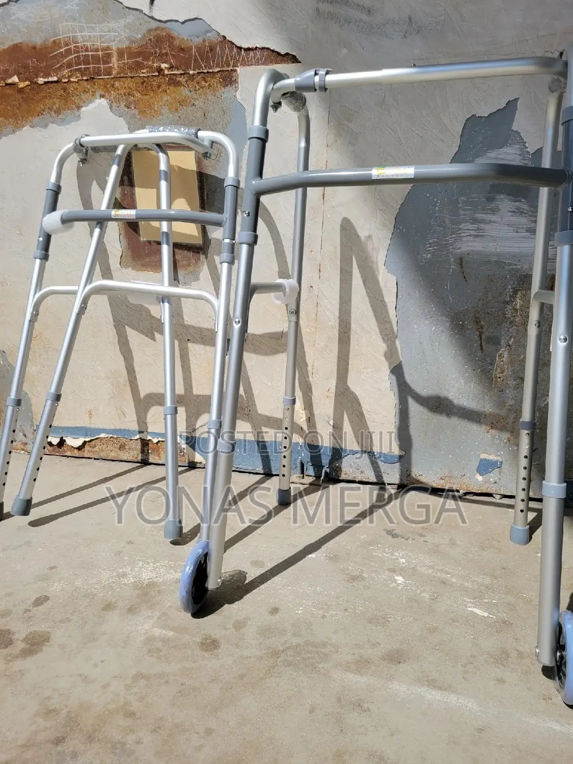 Walker衍用walker\\Brand :Better舔耳walker=Type : Mobility Aid Equipment