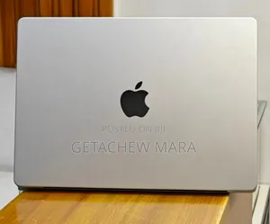 New Laptop Apple MacBook Pro M1 16GB Intel SSD 512GB