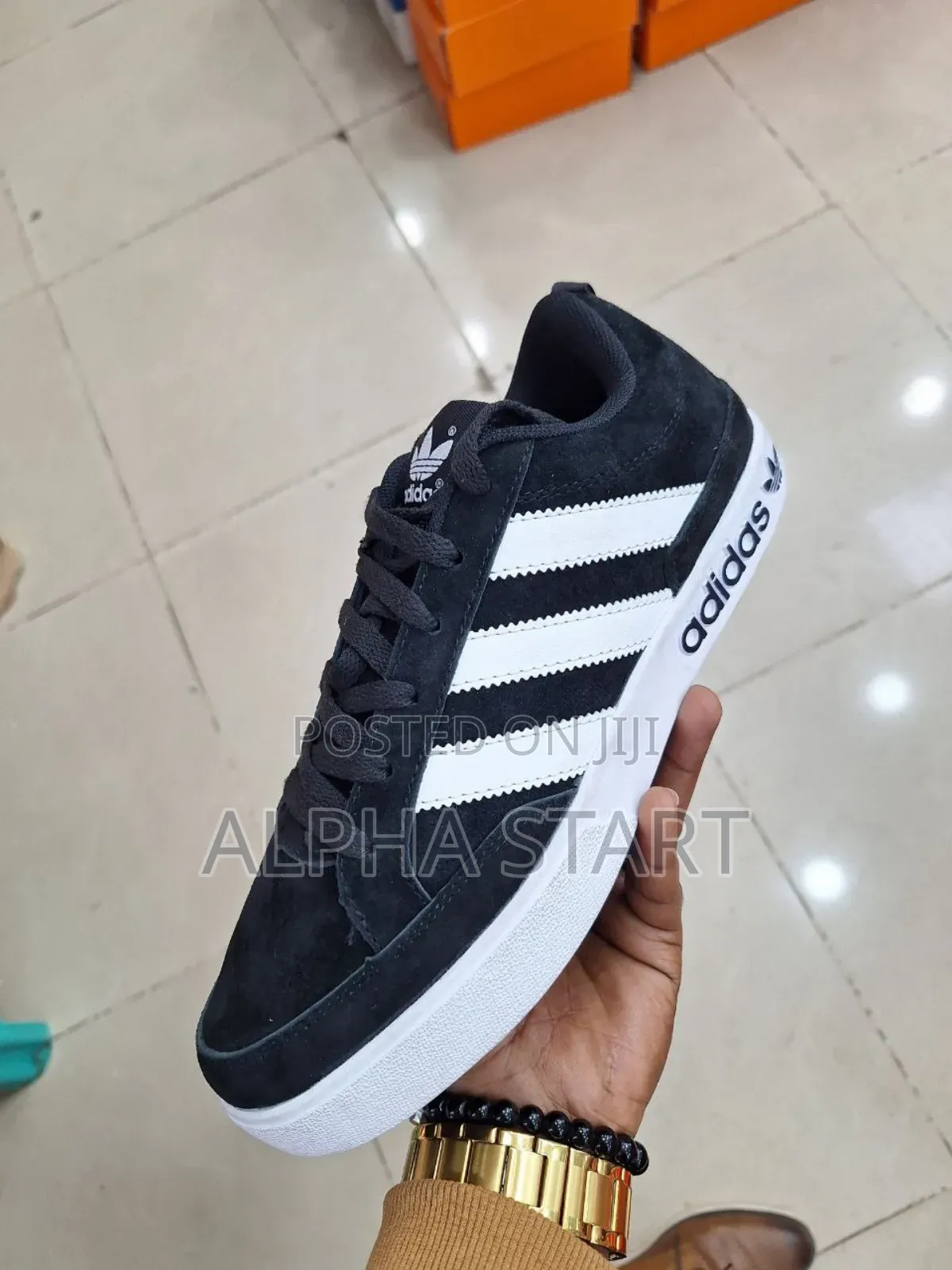  New Arrival  
  Adidas Flat Sneaker 
 Made in Vietnam