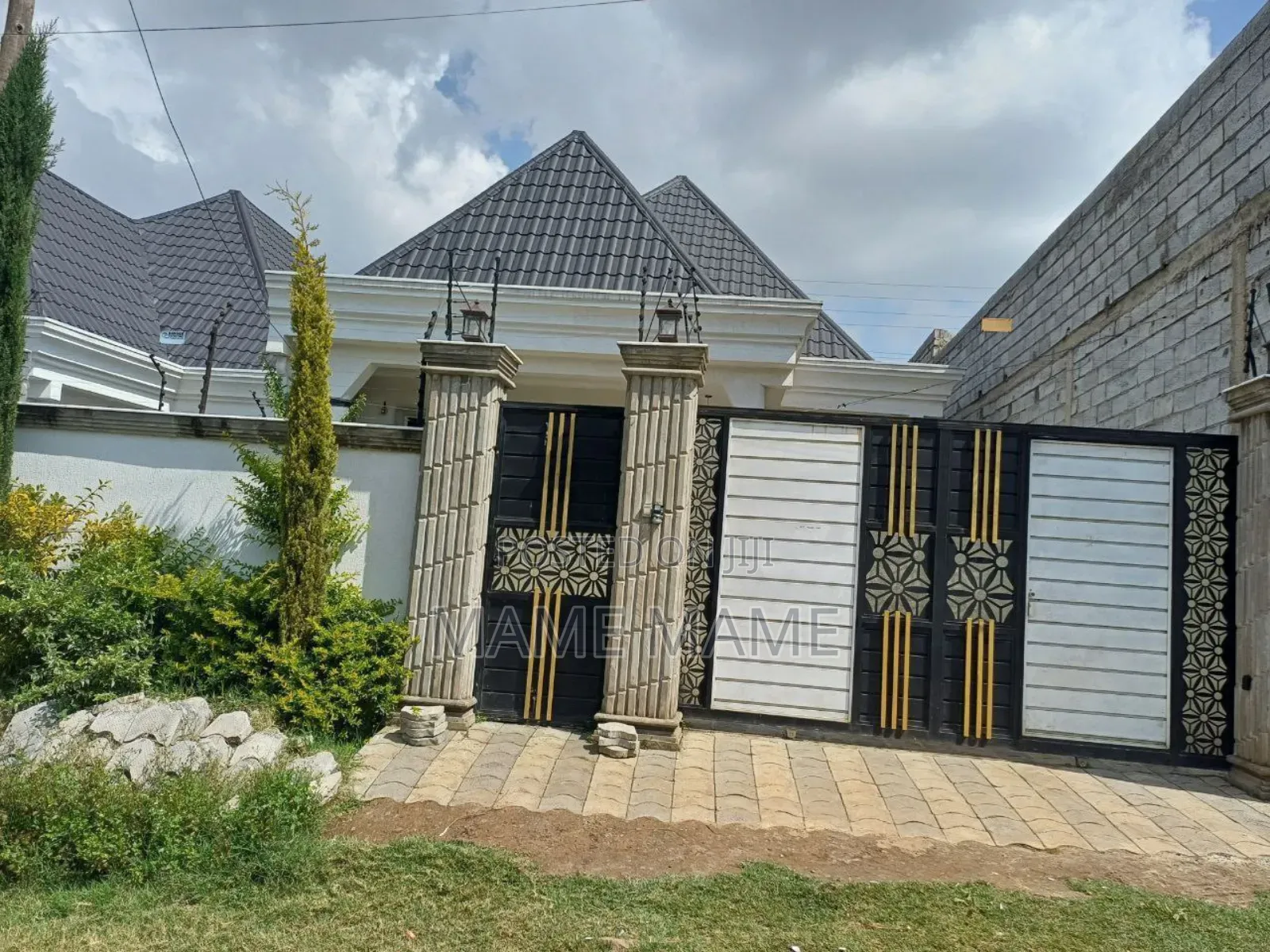 3bdrm Villa in Addis Abeba, Bole for sale
