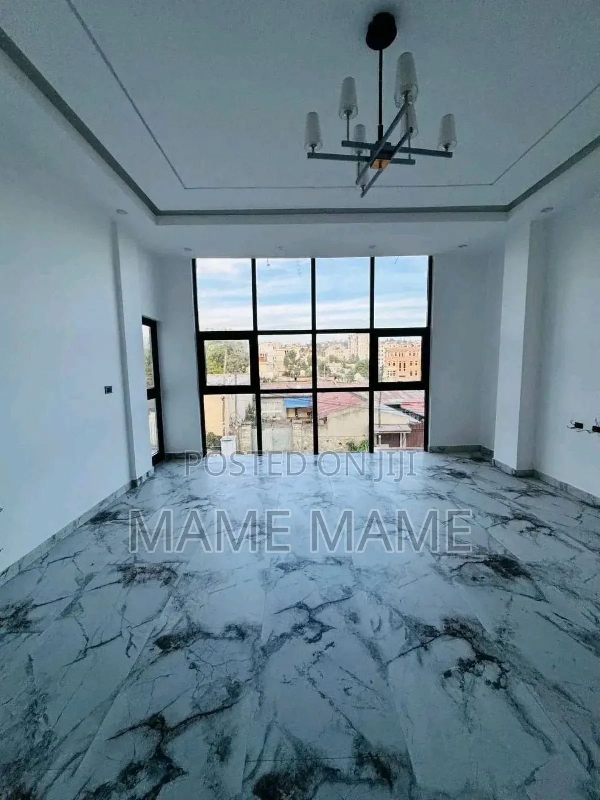 8bdrm House in Addis Abeba, Bole for sale