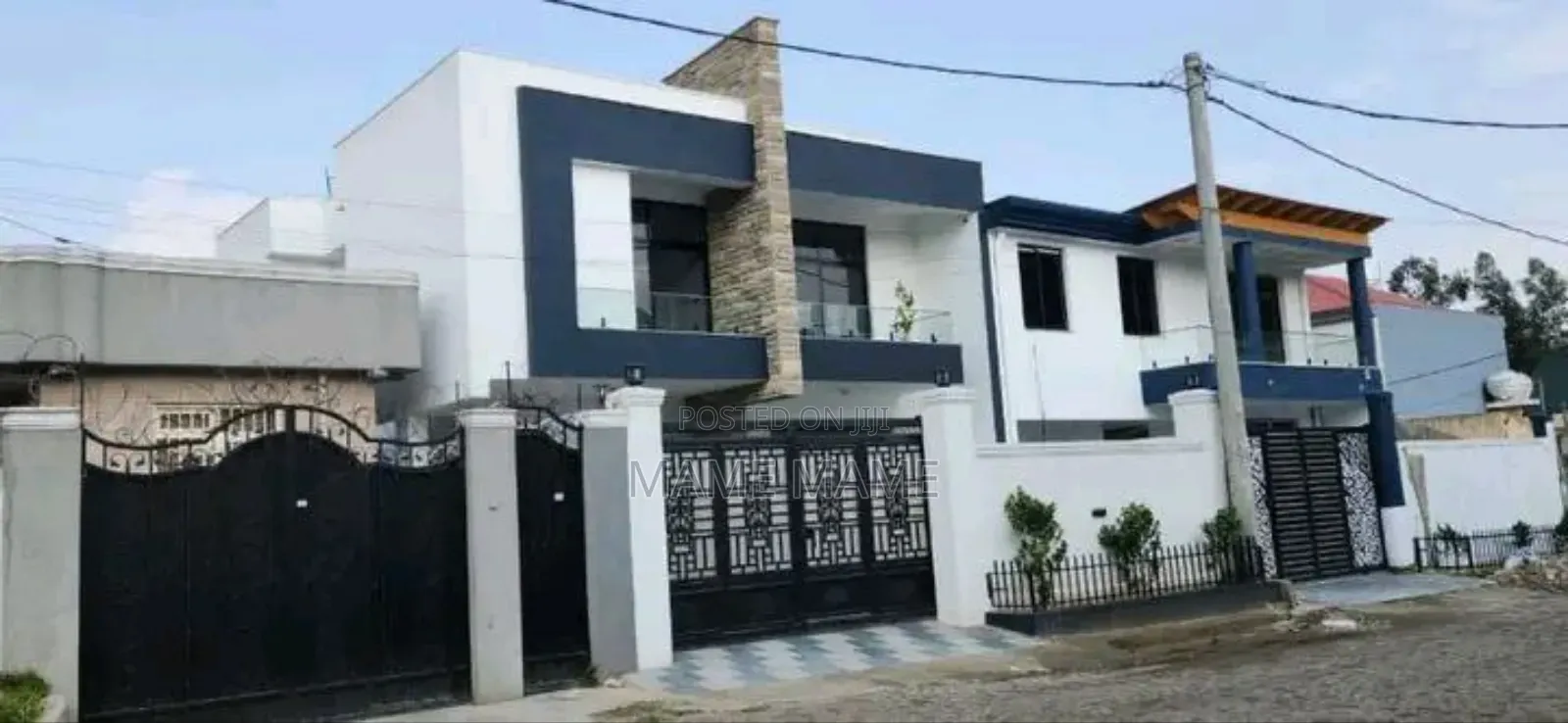 7bdrm House in Addis Abeba, Yeka for sale
