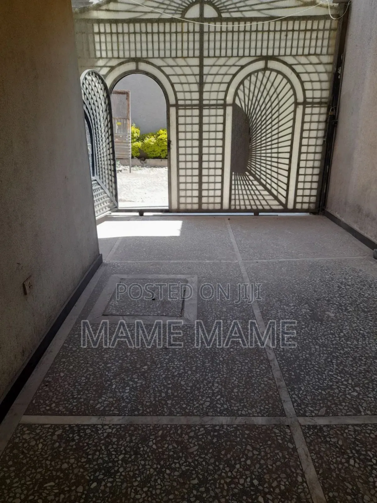 5bdrm House in Addis Abeba, Bole for sale