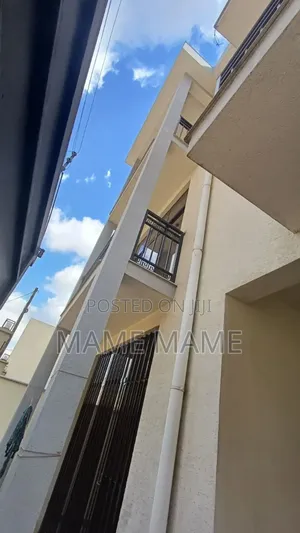 6bdrm House in Addis Abeba, Bole for sale