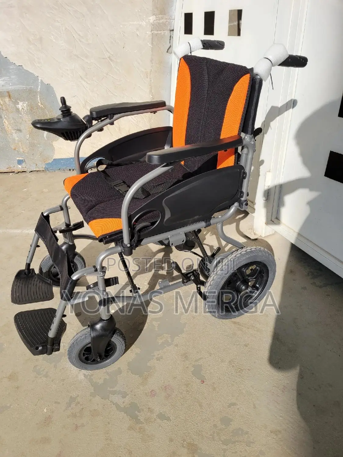 Electric Wheelchair麊快power Source:Battery Powered由飆electric Wheelchair