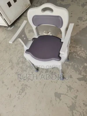 Photo - Commode Chair輕巧toilet Chair丸及commode Chair協會commode堥了commode Chair