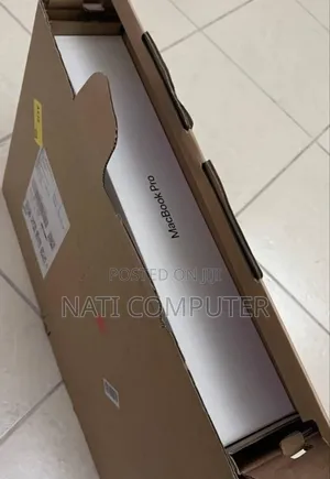 New Apple MacBook Pro 2024 M4 14-Inch 24GB Apple M4 Pro SSD 512GB