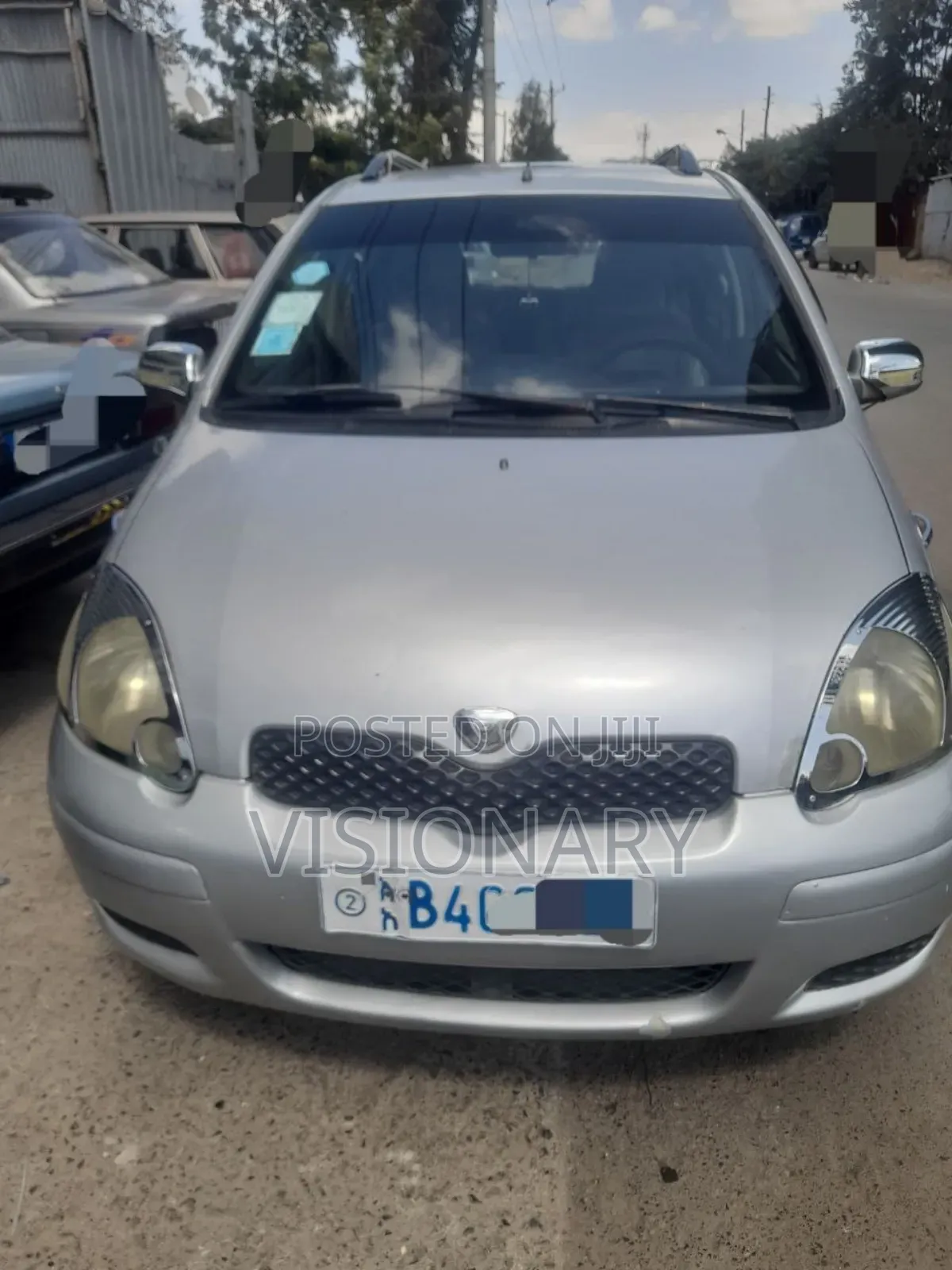 Toyota Vitz 2002 Off white