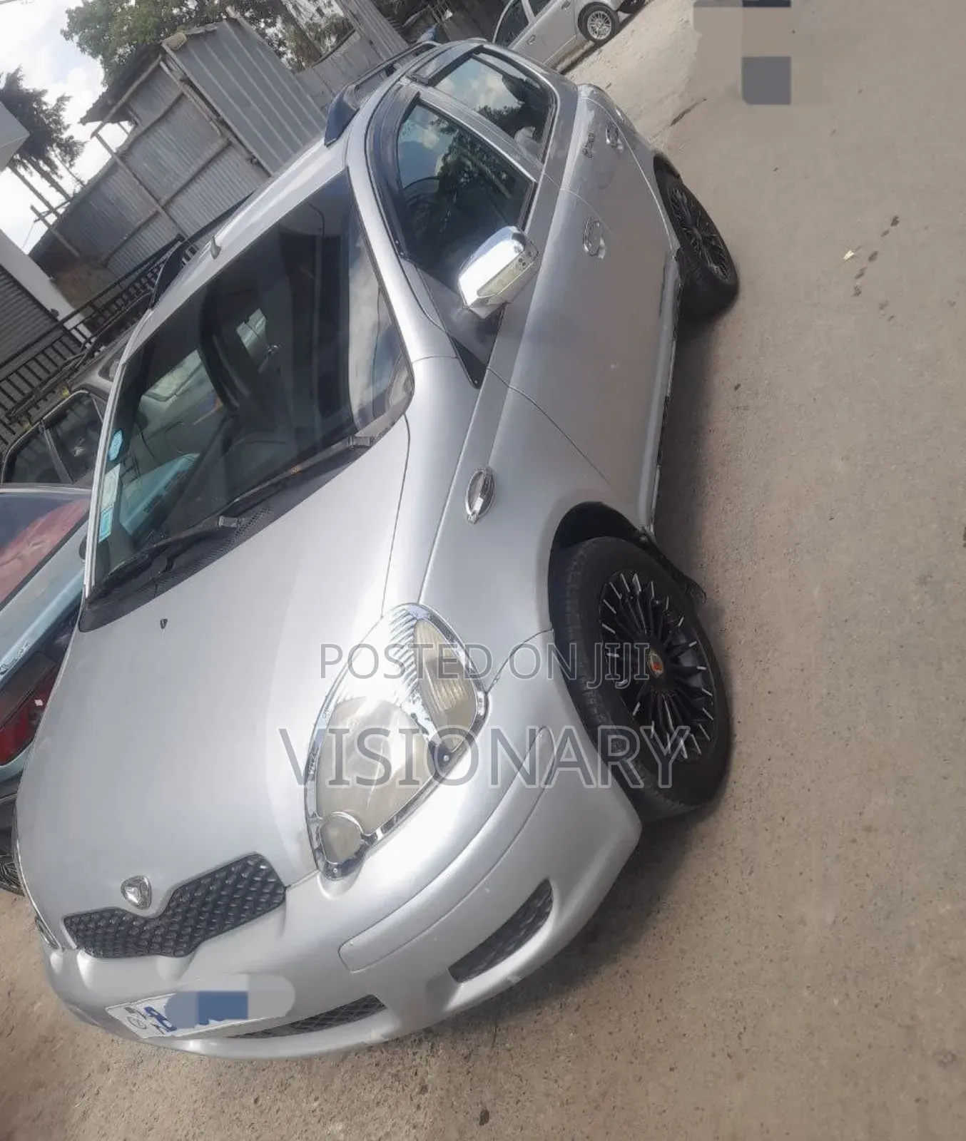 Toyota Vitz 2002 Off white