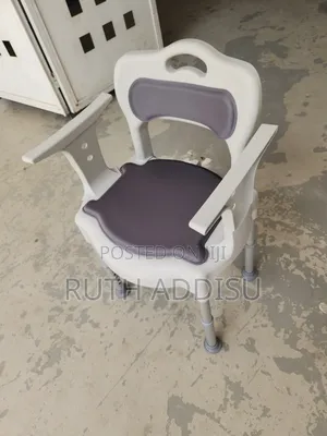 Photo - Commode Chair輕巧commode Chair傾聽toilet Chair丸的commode Chair奢靡commode Cha