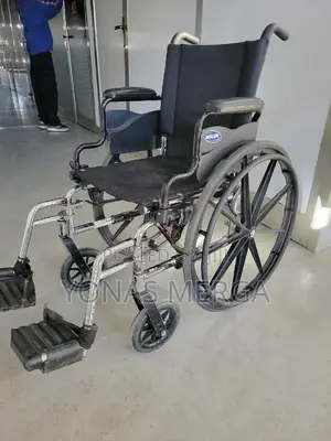 Photo - Folding Wheelchair/Wheelchair for Adult With 20" Seat Width Full Arms