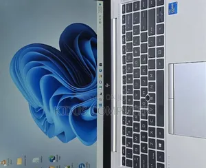 New Laptop HP EliteBook 830 G8 16GB Intel Core I7 SSD 512GB