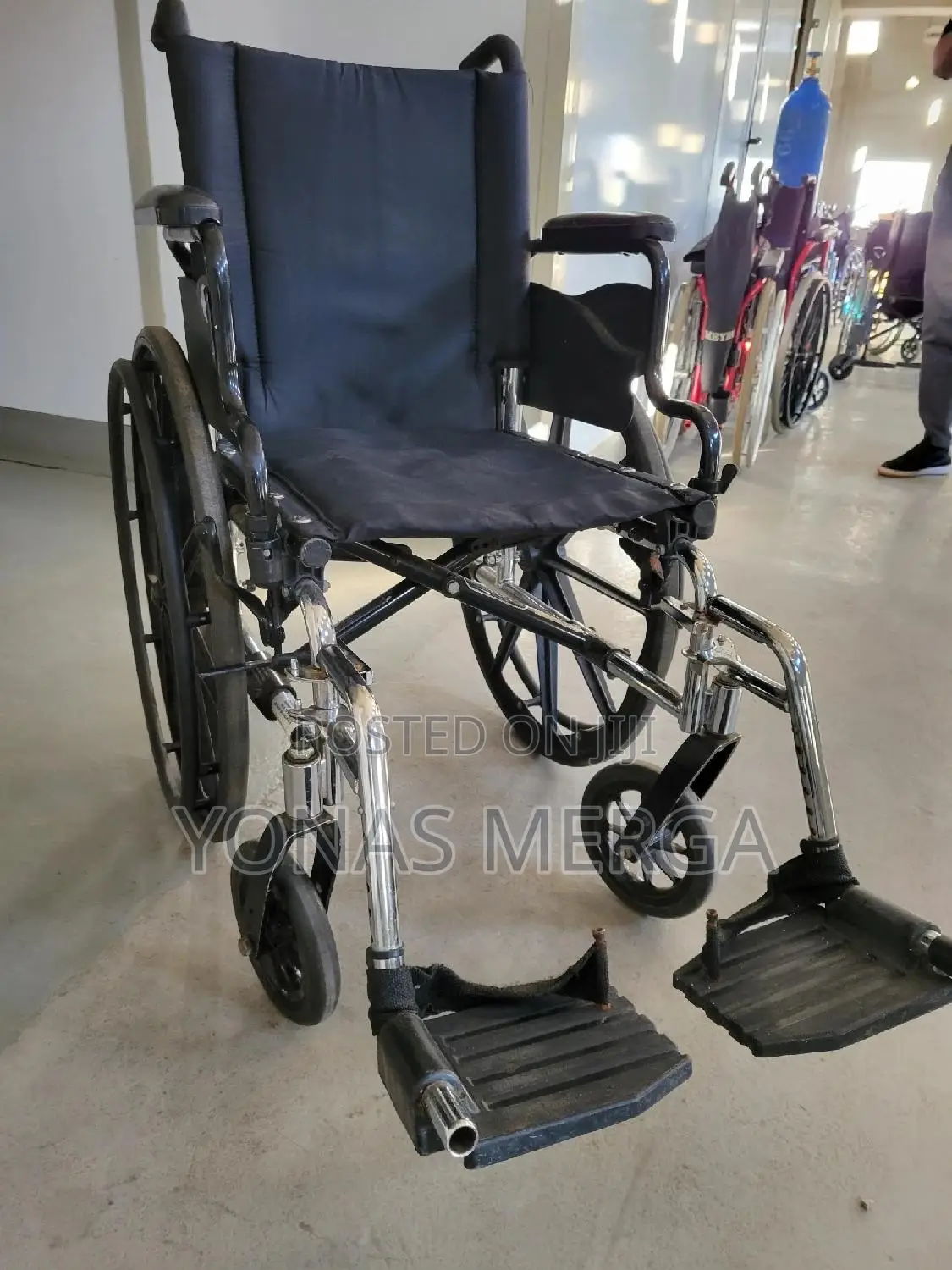 Slightly Used Wheelchair壚郎portable Enough to Store Anywhere/Easy