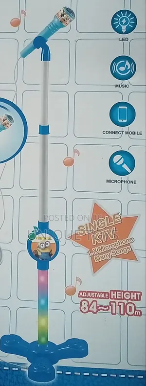 Minions Kids Stand Microphone, 110cm – Light-Up Karaoke Fun