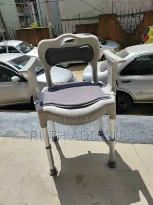 Photo - Toilet Chair麴了commode Chair寄生commode Chair輕微commode Chair堥不toilet Chai