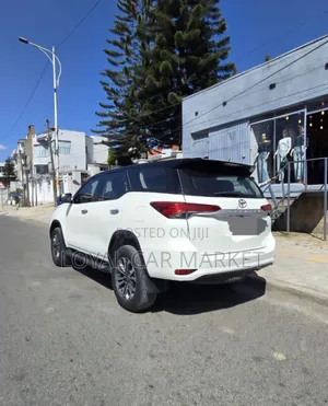 Toyota Fortuner 2020 White