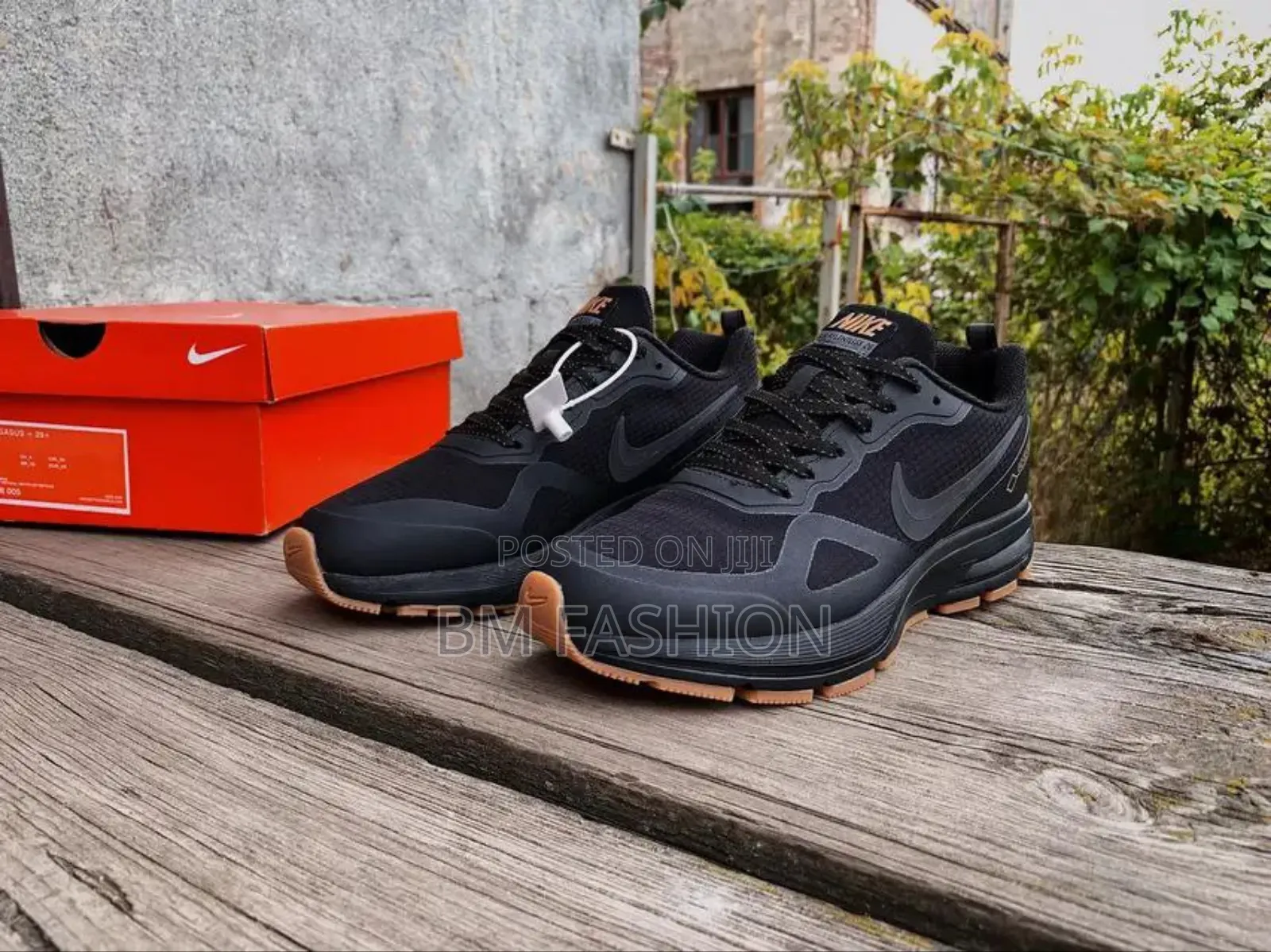Nike Air Gore-Tex Casual Shoes in Black