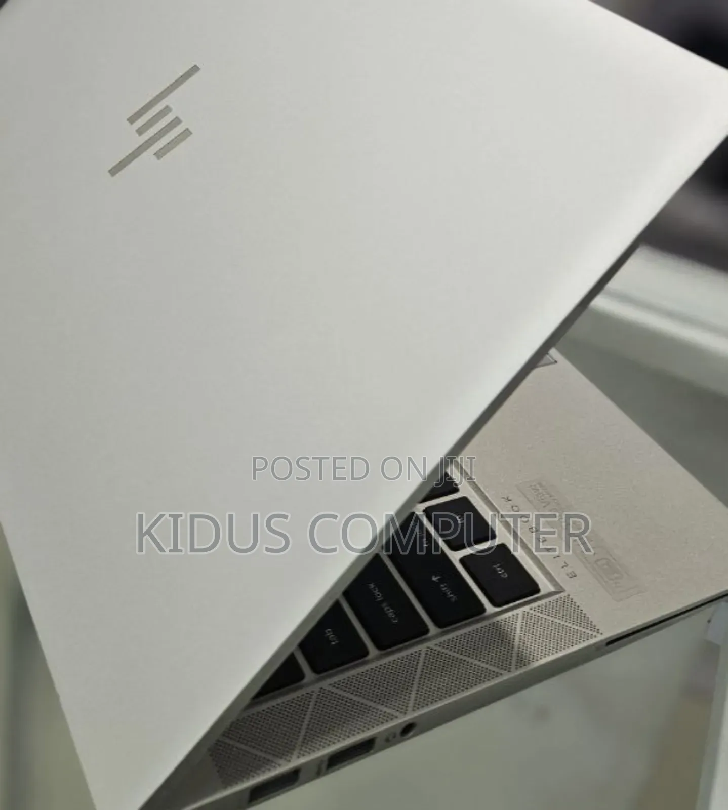 New Laptop HP EliteBook 830 G8 16GB Intel Core I7 SSD 512GB