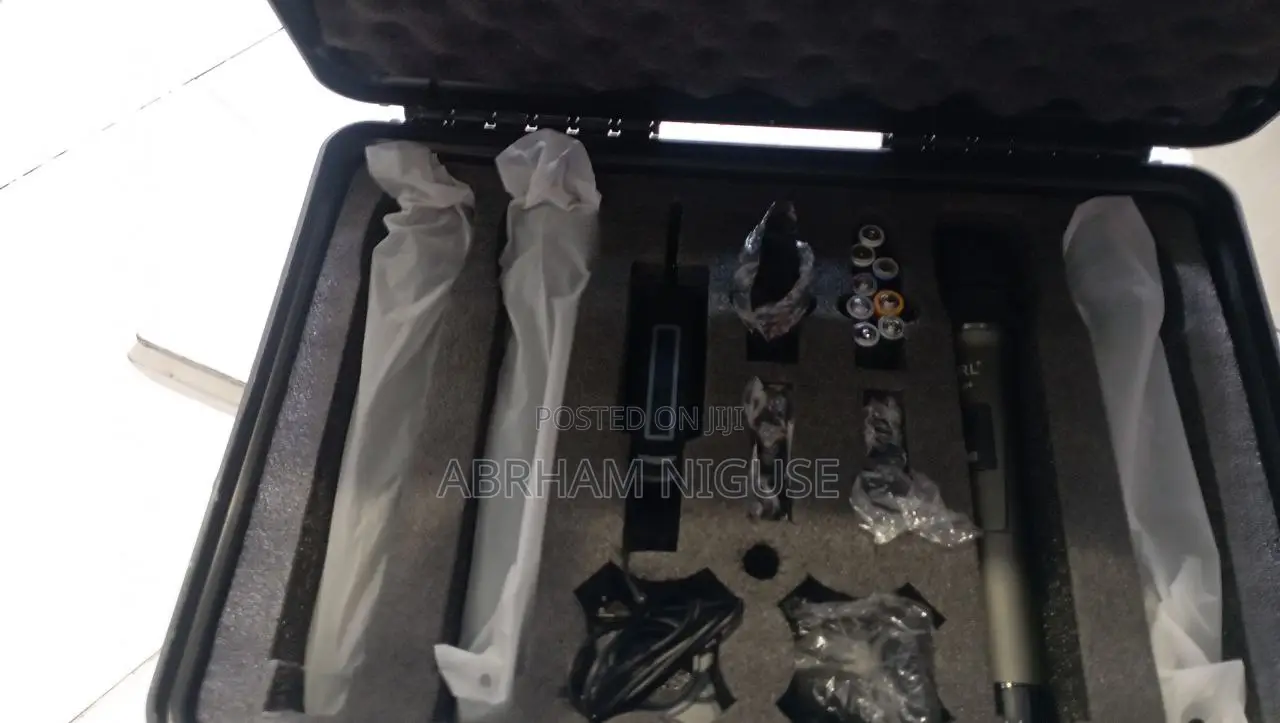 Borl Pro 4-Channel Wireless Microphone System