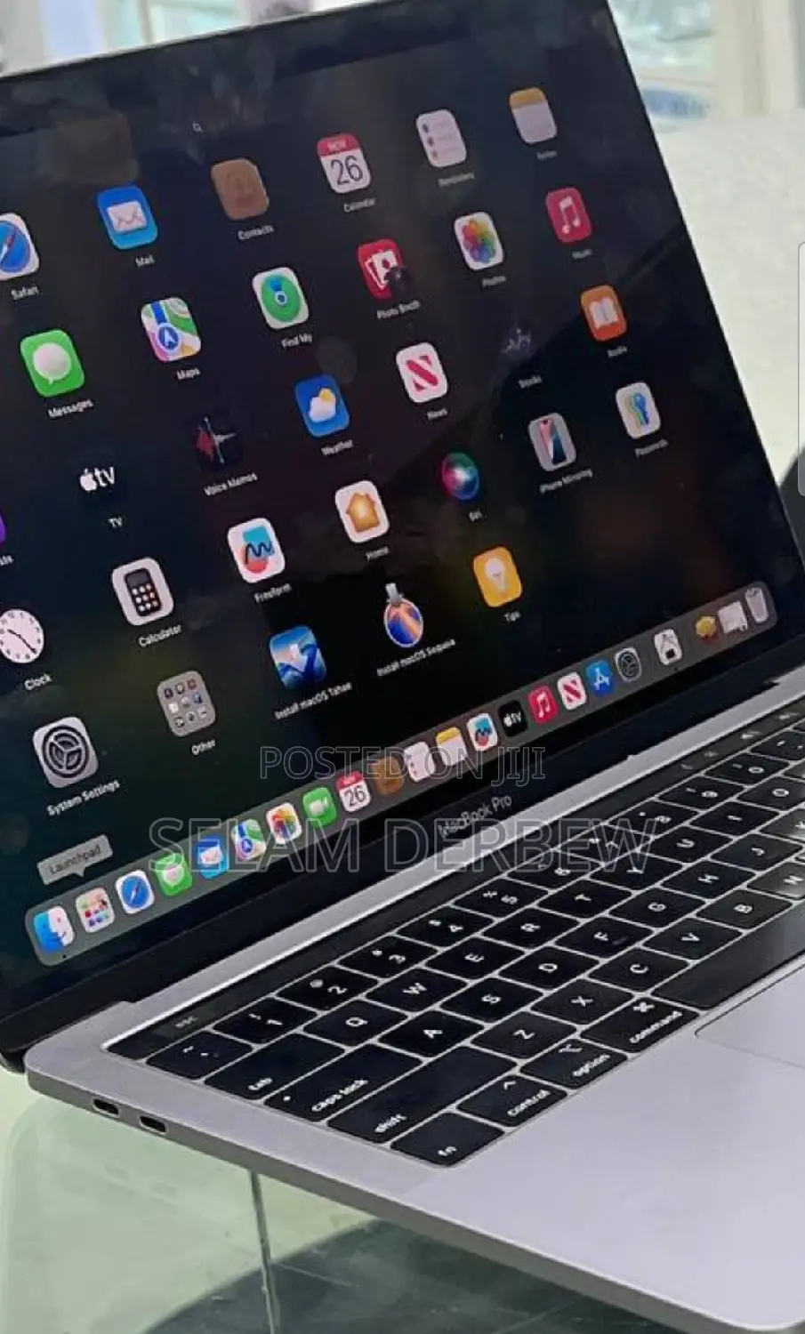 New Laptop Apple MacBook Pro 2019 8GB Intel Core I5 SSD 128GB