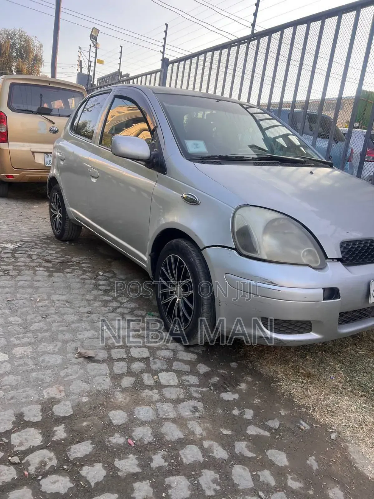 Toyota Vitz 1.0 FWD 5dr 2004 Silver