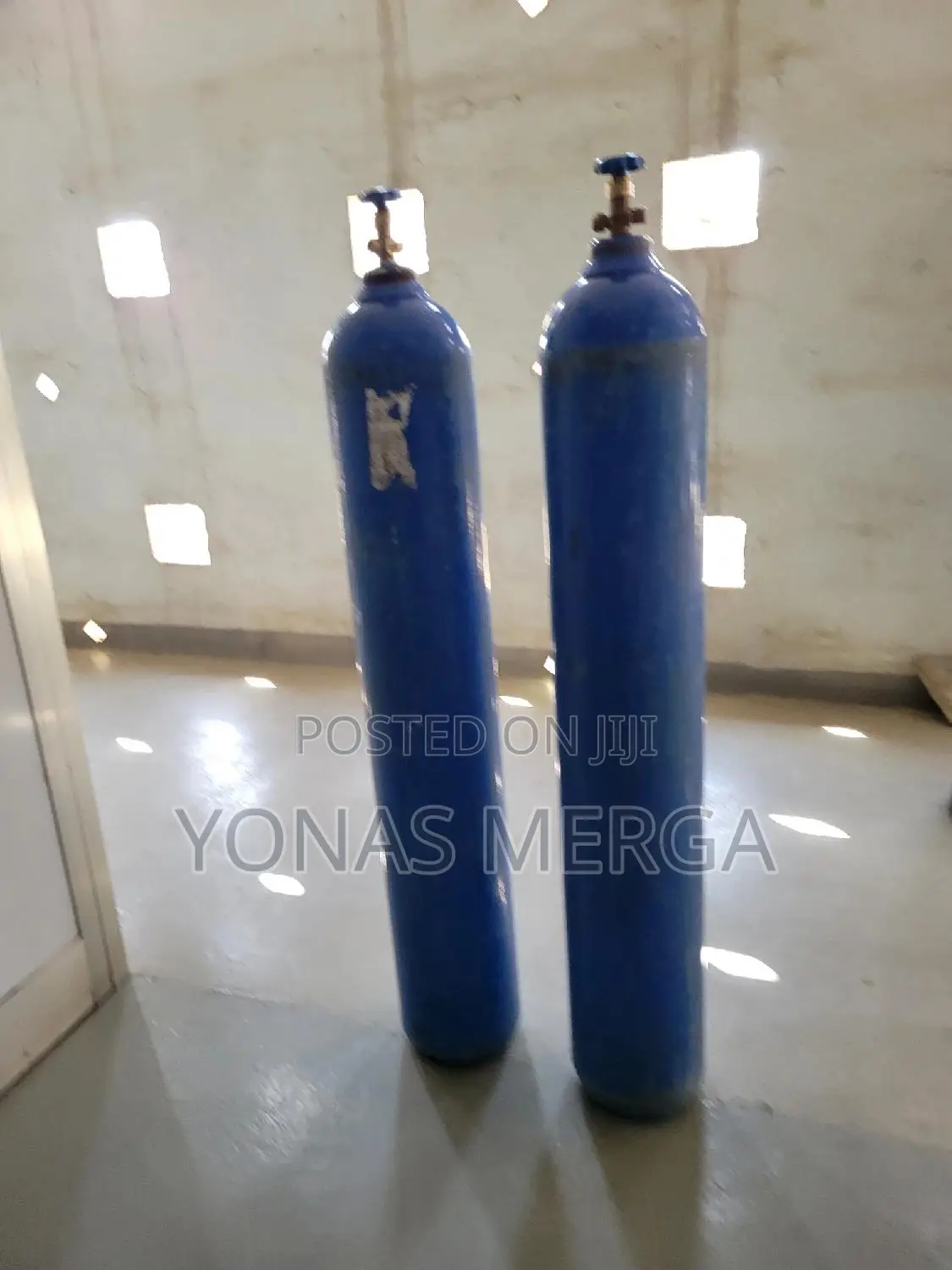 40 Liters Cylinders (Full Oxygen Cylinder)塌medical Regulator M Type