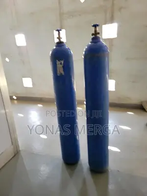 Photo - 40 Liters Cylinders (Full Oxygen Cylinder)塌medical Regulator M Type