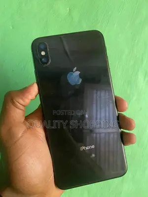 Photo - Apple iPhone XS Max 256 GB Black