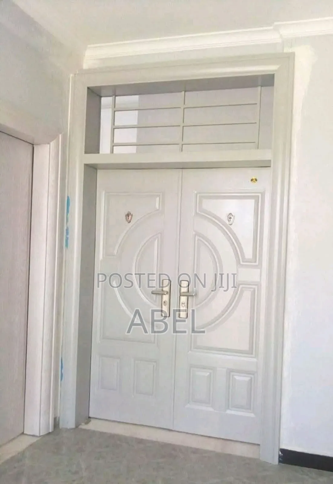 Victor-D-O-O-R-S በር