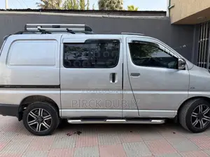 Photo - Toyota HiAce 2010 Silver