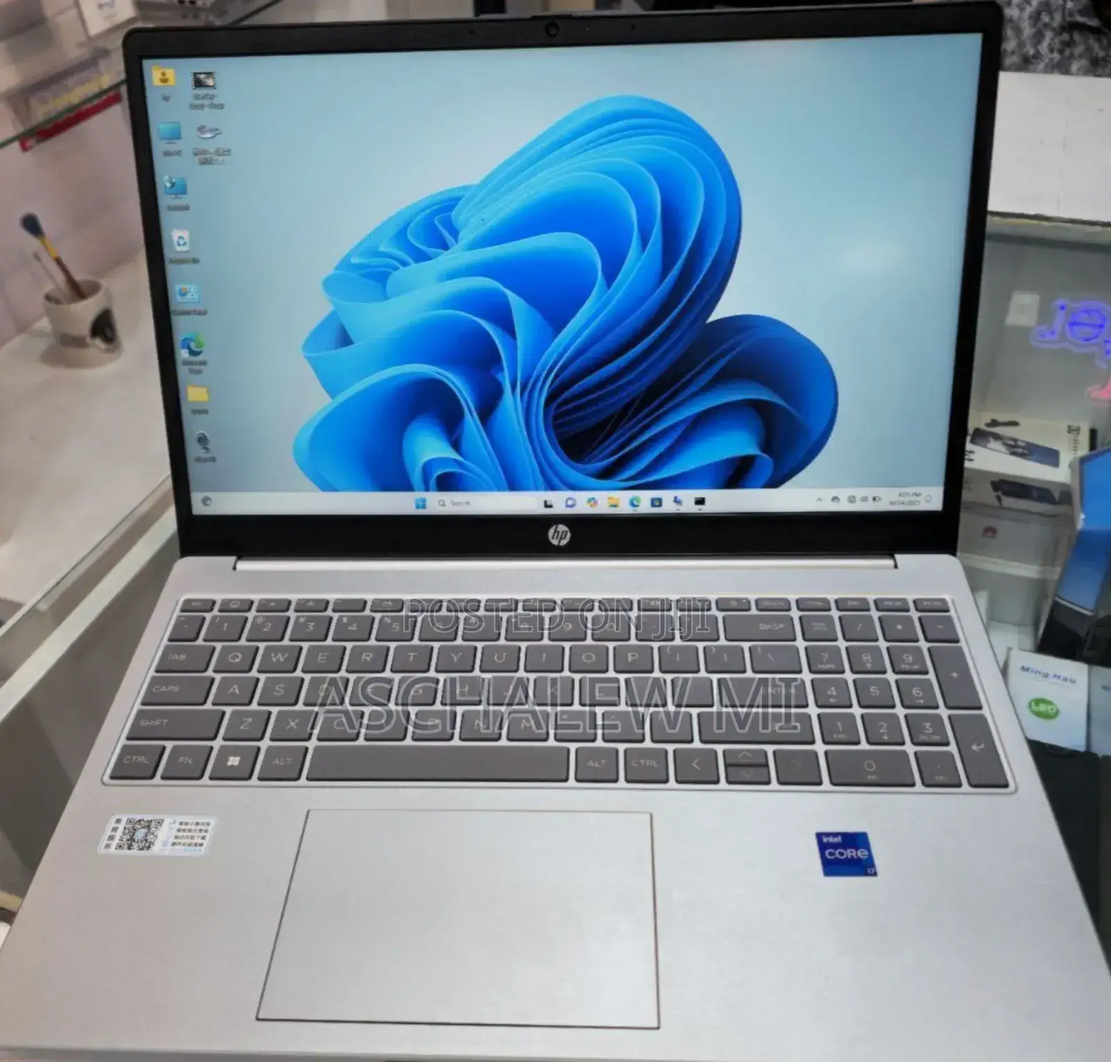 New Laptop HP Stream Notebook 16GB Intel Core I7 SSD 1T