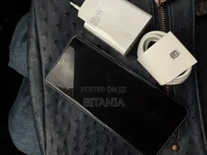 Photo - New Xiaomi Redmi Note 13 Pro+ 256 GB Blue