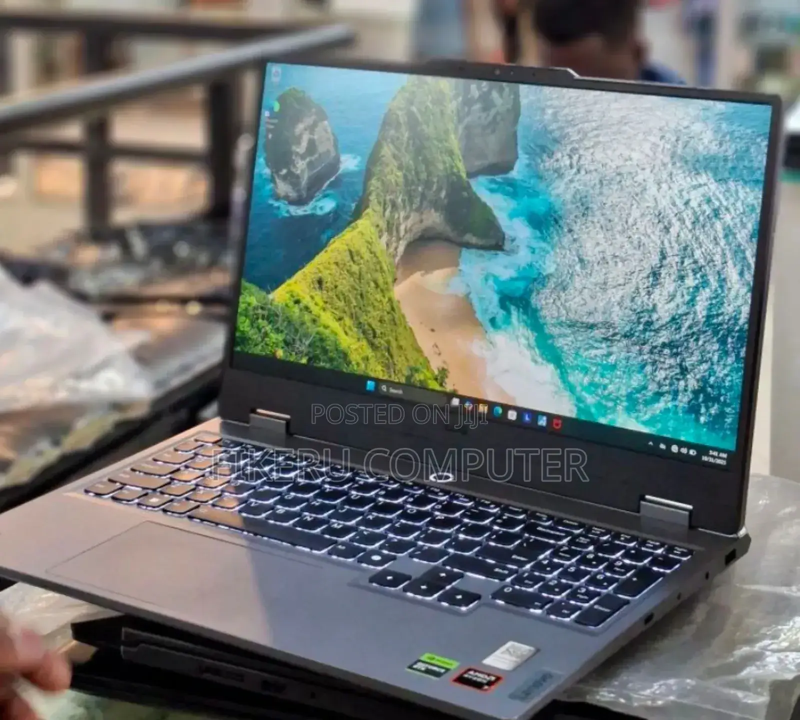 New Laptop Lenovo LOQ 15ARP9 16GB Intel Core I7 SSD 1T