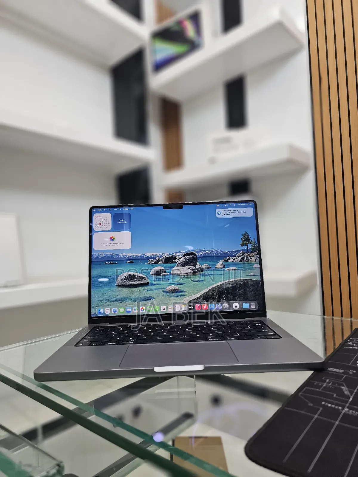 New Laptop Apple MacBook Pro M1 32GB Apple M1 Pro SSD 1T