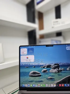 New Laptop Apple MacBook Pro M1 32GB Apple M1 Pro SSD 1T