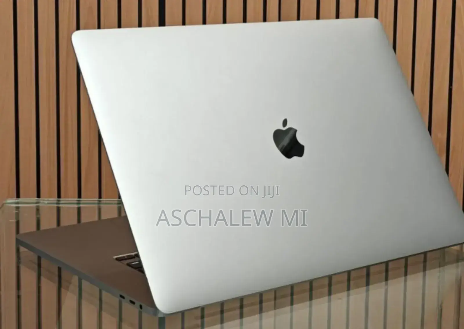 New Laptop Apple MacBook Pro 2019 16GB Intel Core I7 SSD 512GB