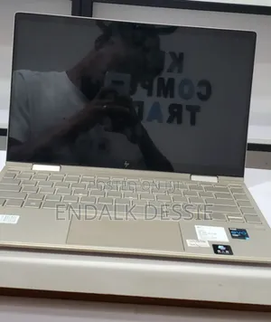 New Laptop HP Envy X360 8GB Intel Core I5 SSD 512GB