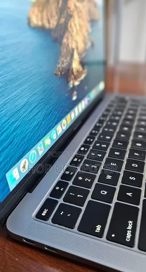 New Laptop Apple MacBook Air 2019 8GB Intel Core I9 SSD 128GB