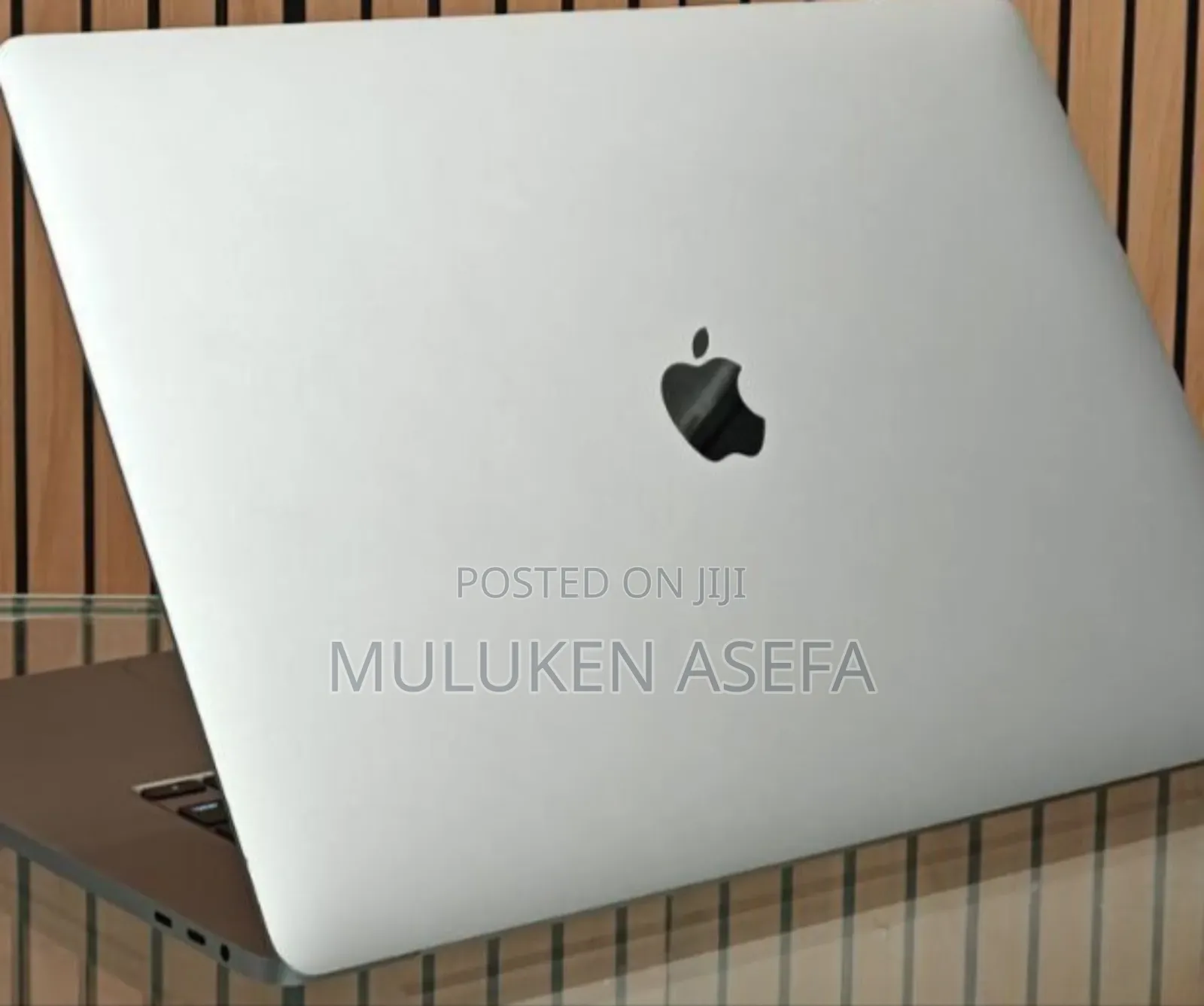 New Laptop Apple MacBook Pro 2019 16GB Intel Core I7 SSD 512GB