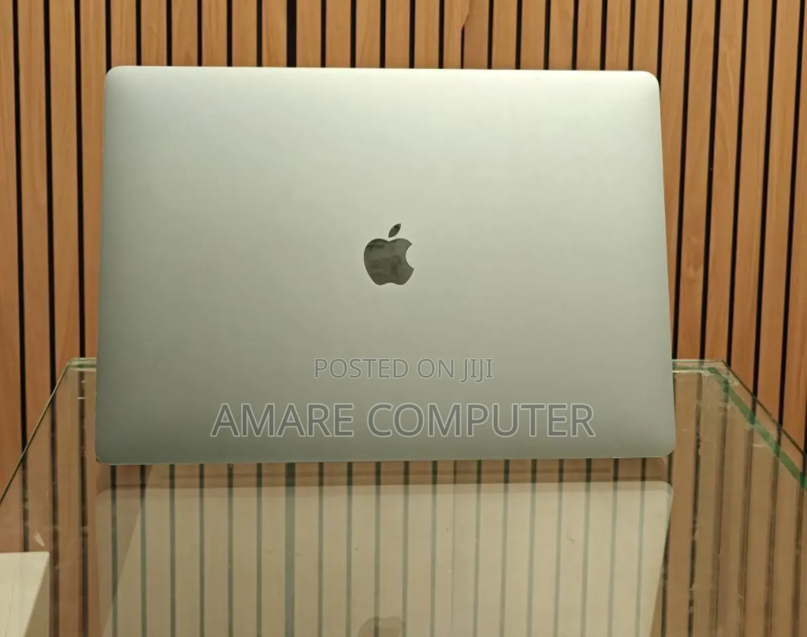 New Laptop Apple MacBook Pro 2019 16GB Intel Core I7 SSD 512GB