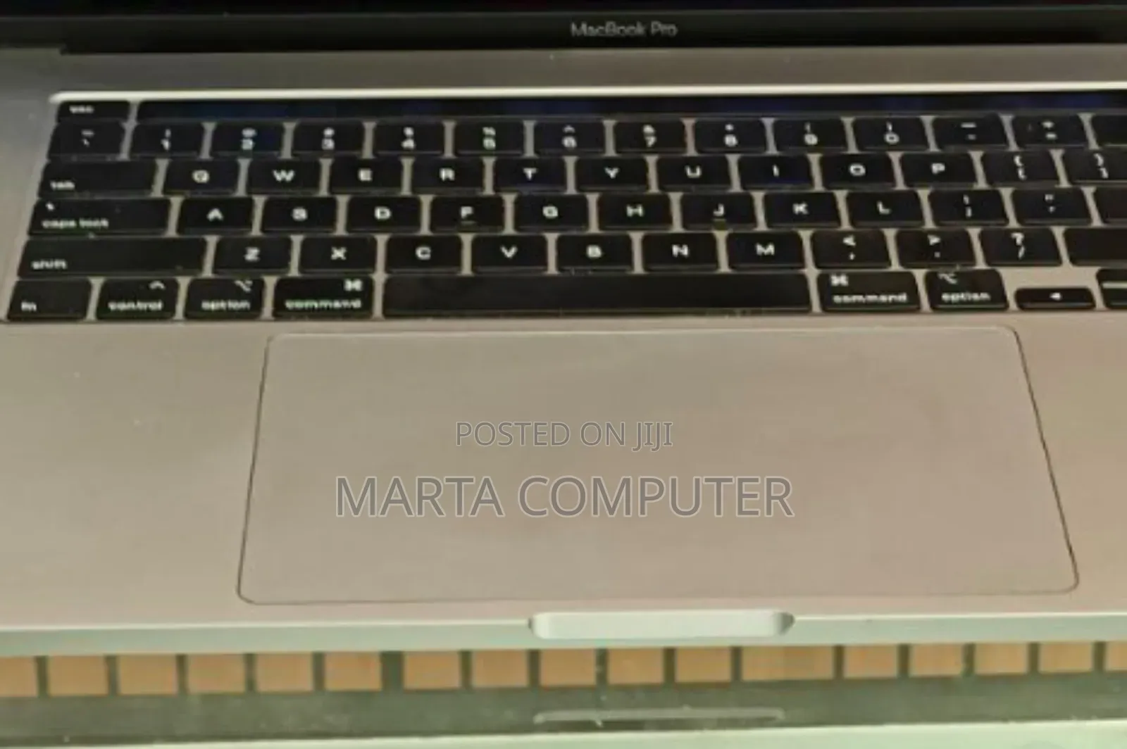 New Laptop Apple MacBook Pro 2019 16GB Intel Core I7 SSD 512GB