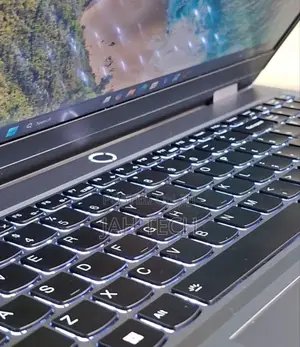 New Laptop Lenovo LOQ 15IRH8 16GB AMD Ryzen 7 SSD 1T