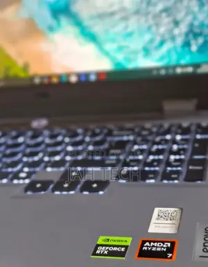 New Laptop Lenovo LOQ 15IRH8 16GB AMD Ryzen 7 SSD 1T
