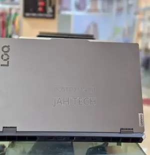 New Laptop Lenovo LOQ 15IRH8 16GB AMD Ryzen 7 SSD 1T