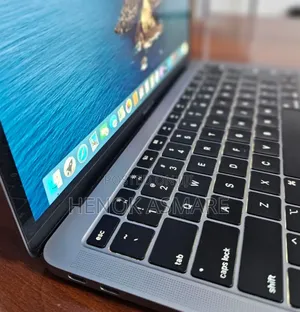 New Laptop Apple MacBook Air 2019 8GB Intel Core I5 SSD 128GB