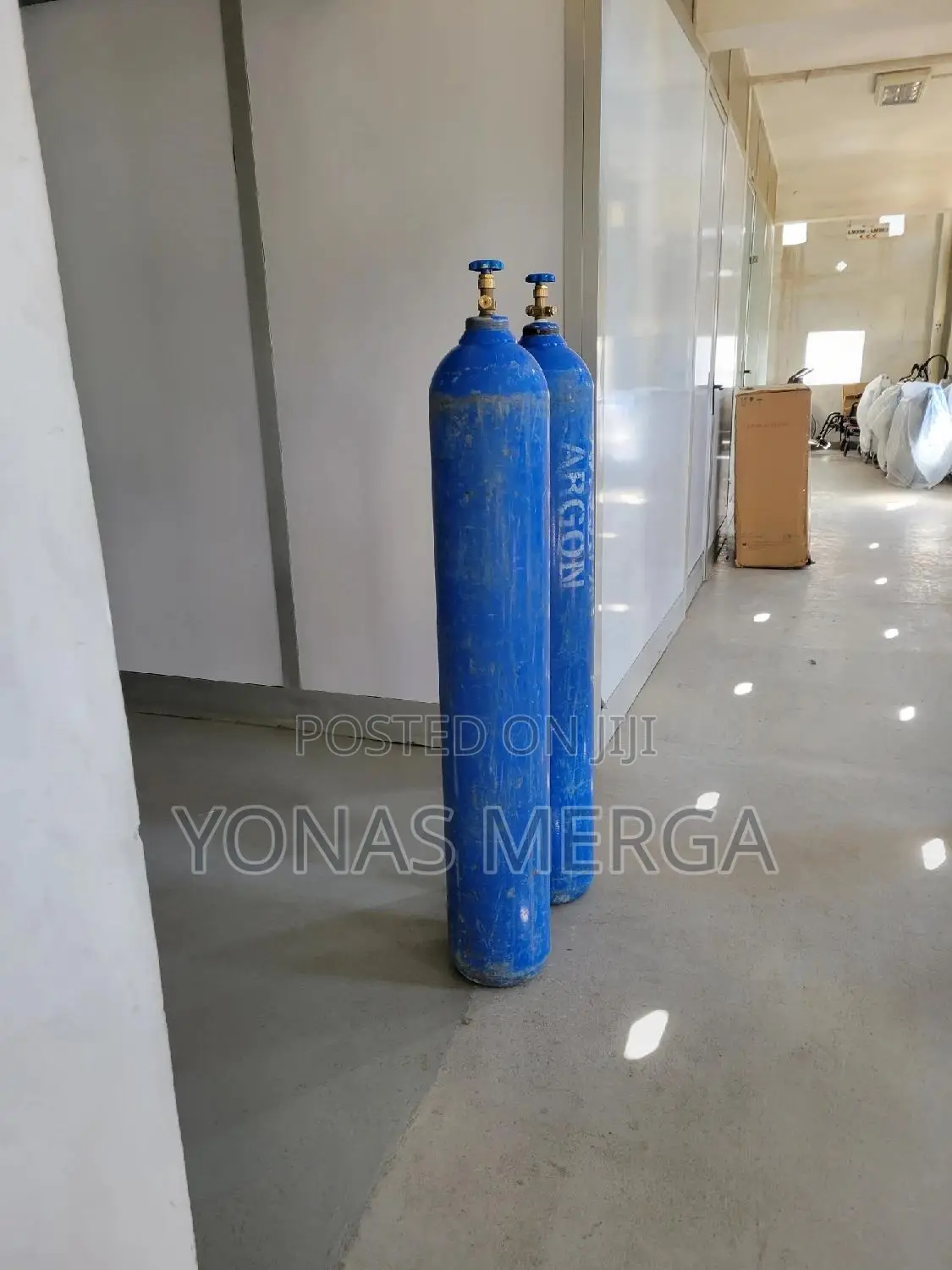 High Performance Oxygen Cylinder反和with Regulator弔三oxygen Cylinder